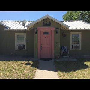 Meet your Posher, Jules